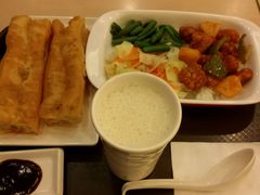 菠萝咕咾肉饭+豆浆+油条-永和大王(蛙嫩紫苏香·军博店)
