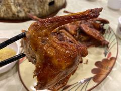 红烧乳鸽-时利和美食(东方广场店)
