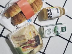 -卡萨米亚动物奶油生日蛋糕(牡丹城店)