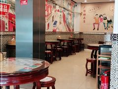 大堂-广信牛奶甜品世家(台东店)
