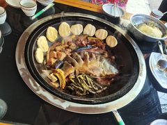 -山妹子铁锅炖
