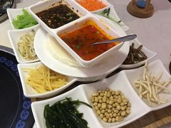 贵阳丝娃娃-苗乡楼·酸汤鱼·贵州菜(成都悠方店)