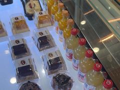 -焙丽拾光(麦凯乐直营店)
