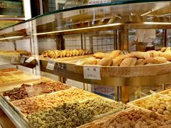 面包甜点陈列柜-九芝斋(解放路店)