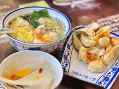 -长人馄饨铺(解放街店)