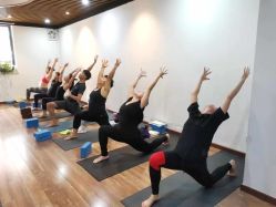 -兴亚瑜伽20年老馆