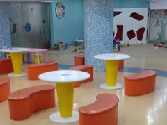 -乐悠游亲子游泳俱乐部