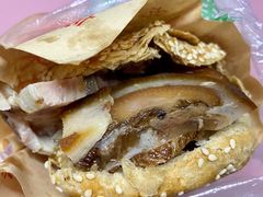 烧饼夹肉-洪峰浩老北京烧饼夹肉(角门路店)