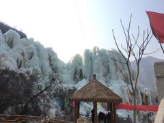 -大平台龙居瀑布旅游区