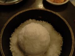 蛋白饼配罗勒冰霜-Ocean's Table 欧舍