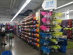 -迪卡侬(西三旗店)