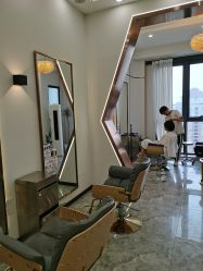 -V8潮牌·接发烫染连锁