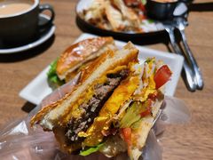牛蛋蛋汉堡-马尾咖啡(宏济新路店)