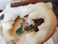 -老字号眼镜子煎包汤包店