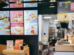-麦当劳(展览路店)