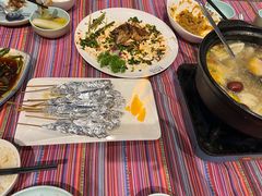 -香巴拉云南餐厅(华莱坞店)