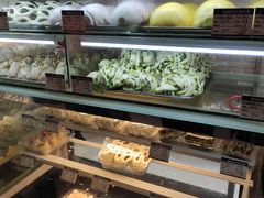 面包甜点陈列柜-白玉兰食品(甜云店)
