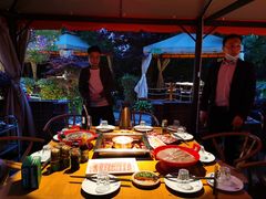 -二荆条·蜀鲜汇城市森林火锅