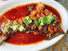 -美顺香食府鱼头老店(雪野湖店)