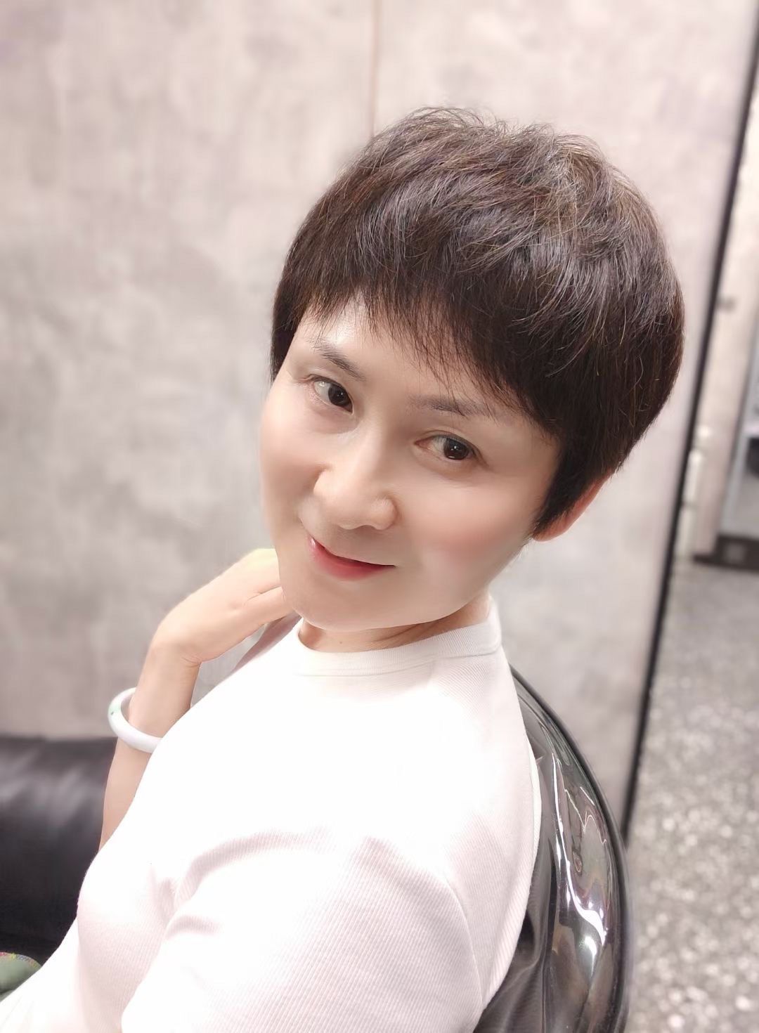 女士短发