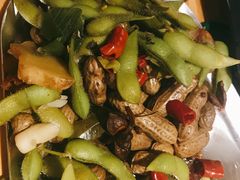 花生毛豆-喝丢一只鞋海鲜烧烤·海肠捞饭(东关街店)