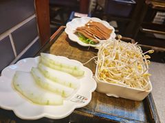 -宽板凳老灶火锅(台湾街店)