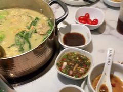 -六少·猪肚包鸡火锅(卓悦INTOWN店)