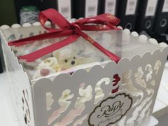 -红宝石·鲜奶小方·海派西点房(金杨店)