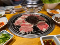 -唯成•韩国炭火烤肉 유성고기