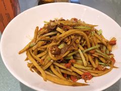 -辛香味烧鱼馆·非遗技艺·排骨红烧肉(光谷医药园店)