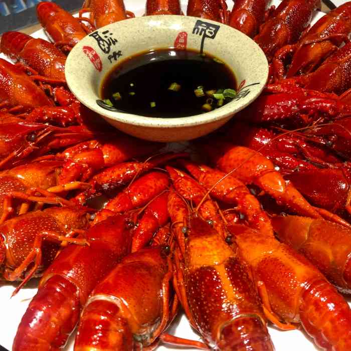 虾皇(公园一号店)-"朋友一起想吃小龙虾,据说这家是最好吃的,.