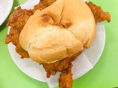 猪扒包-胜利茶餐室