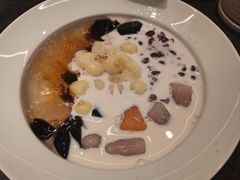 -RUXU入续糖水铺与包(卓悦中心店)