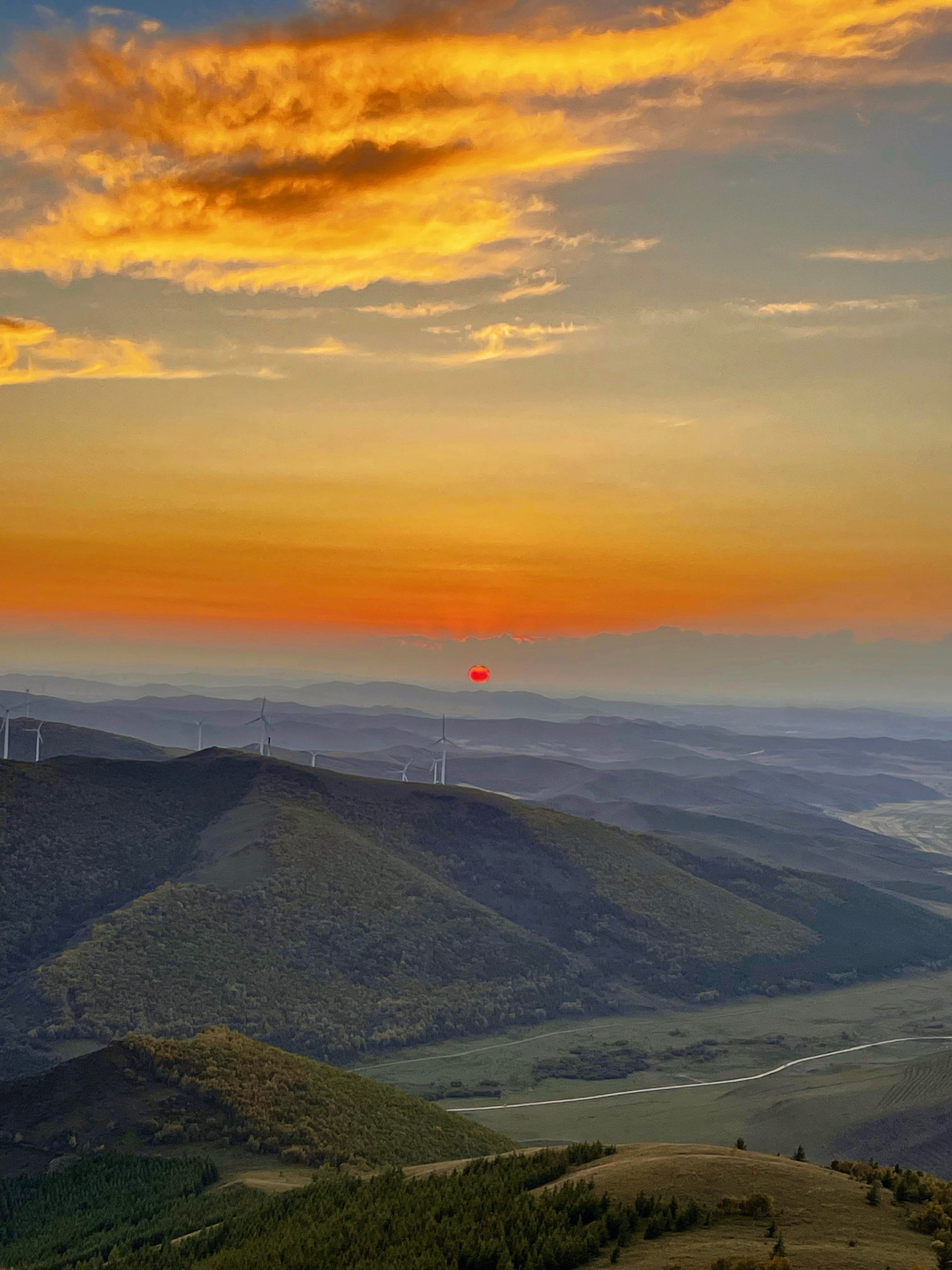 落日余晖映晚霞一抹夕阳美如画\n[强]答应我!