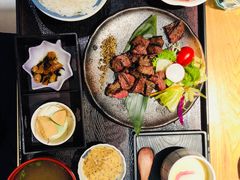 岩烧雪花牛肉定食-味太助·银饭食堂(中华城店)