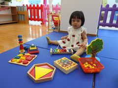 -抱抱熊托育中心(大悦城店)