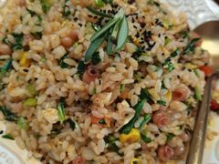 泡泡鱼炒饭-Jo's Garden