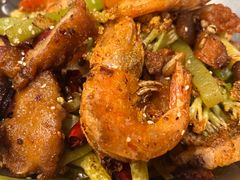 -渔语鱼新川菜Bistro(万象天地店)