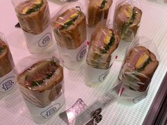 -巴黎贝甜(大宁国际商业广场店)