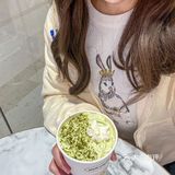 哈根达斯你把春天装进杯子里☕啦！巨巨巨好喝❗
