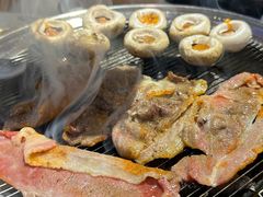-围炉肉舍丹东海鲜烤肉·烤活鳗(步行街店)