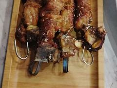 -乡村馕坑肉·烧烤·新疆菜·本地人更爱吃(阿勒泰首店)