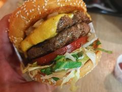 -The Habit Burger Grill 哈比特汉堡(复兴soho店)