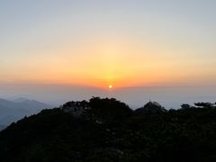 -黄山光明顶山庄