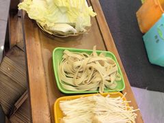 -地锅公社·现炒地锅鸡·地锅鱼·夜宵(罗锦路店)