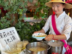 -老滇山寨•云南特色菜•地方菜•民族风情歌舞表演(金碧店)
