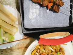 -蚝火爆·烧烤餐厅