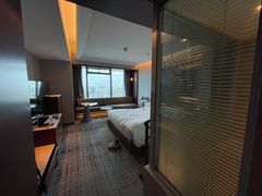 -上海龙之梦万丽酒店