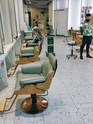 -PE SALON 