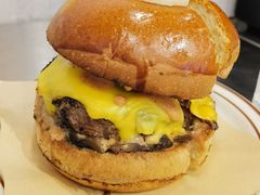 -LESCEDARS Brasserie Bistro香柏树